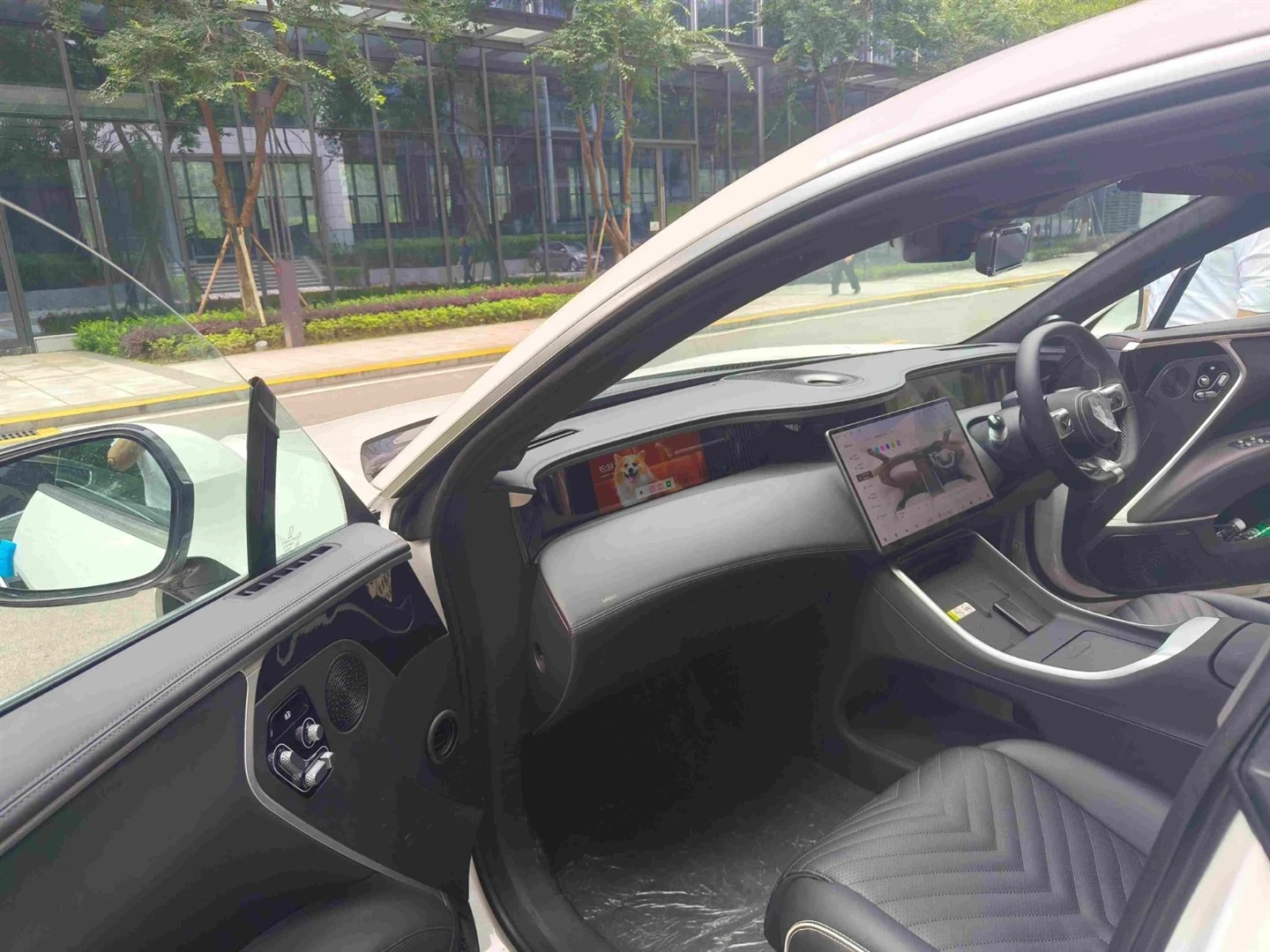 2023 AVATR 11  Pure Electric SUV